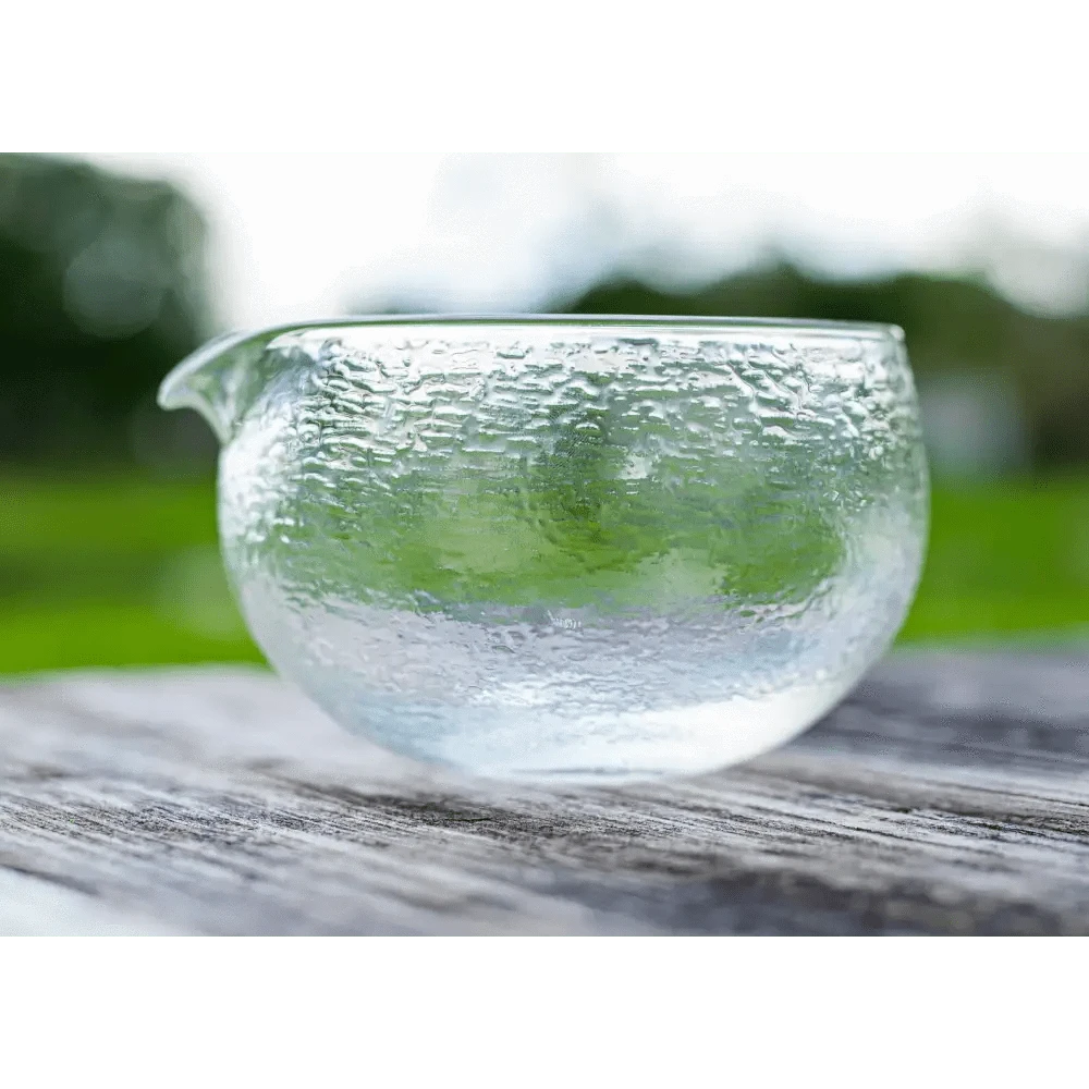 Aprikalife Tea & Tea Sets Textured Glass Matcha Bowl with Spout - Spouted Matcha Bowl: 17 oz / Glass / Textured Glass Matcha Bowl with Spout