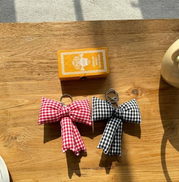 K-Wonderland Red Puff Ribbon Balletcore Check Bow Bag Charm, Key Holder