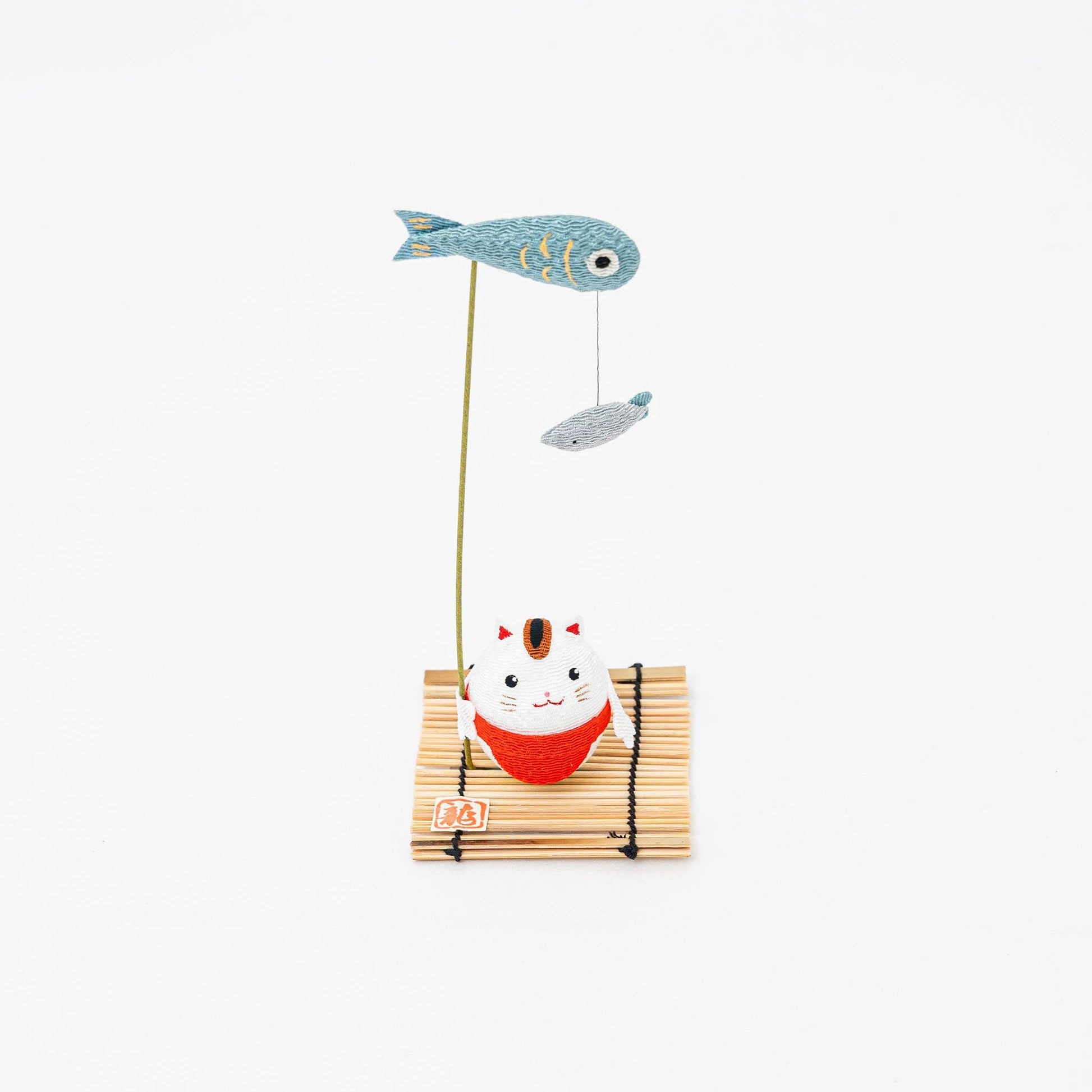 U PLUS INC Ryukodo Handmade Cute Cat Fishing Figurine