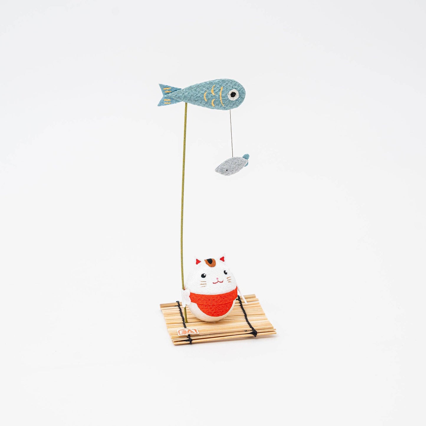 U PLUS INC Ryukodo Handmade Cute Cat Fishing Figurine