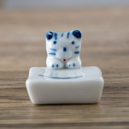 Urban Tokyo Cat and Fish Porcelain Chopsticks Rest 1.75"L